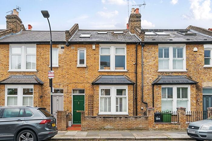 3 Bedroom Terraced House To Rent In Batson Street, London, W12