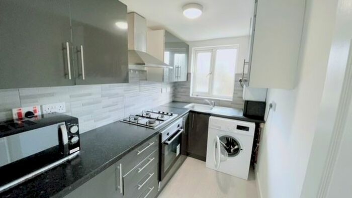 3 Bedroom Semi-Detached House To Rent In Manor Way, North Harrow, HA2