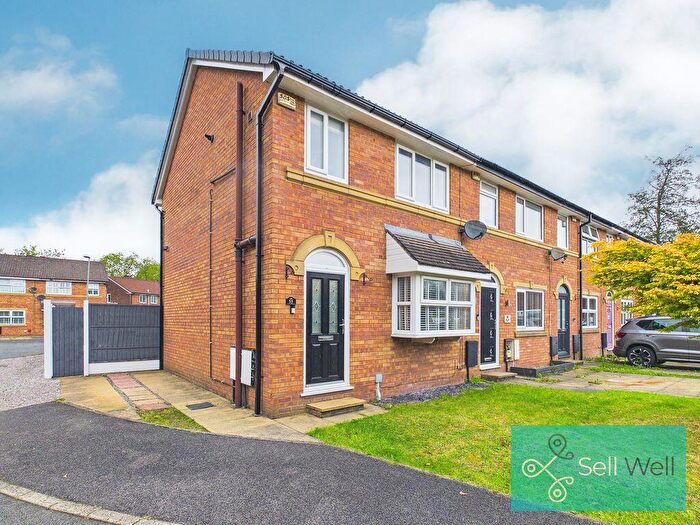 3 Bedroom End Of Terrace House For Sale In Linnets Wood Mews, Worsley, Manchester, M28