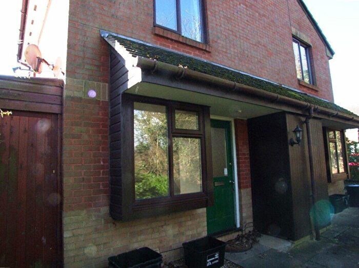 1 Bedroom Terraced House To Rent In Bolwell Close, Twyford, Reading, Berkshire, RG10