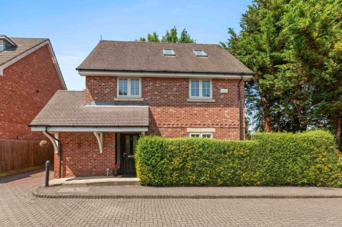4 Bedroom Detached House For Sale In Grange View, Hazlemere, HP15