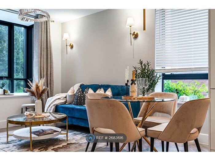 2 Bedroom Flat To Rent In Hatfield Road, St Albans, AL1