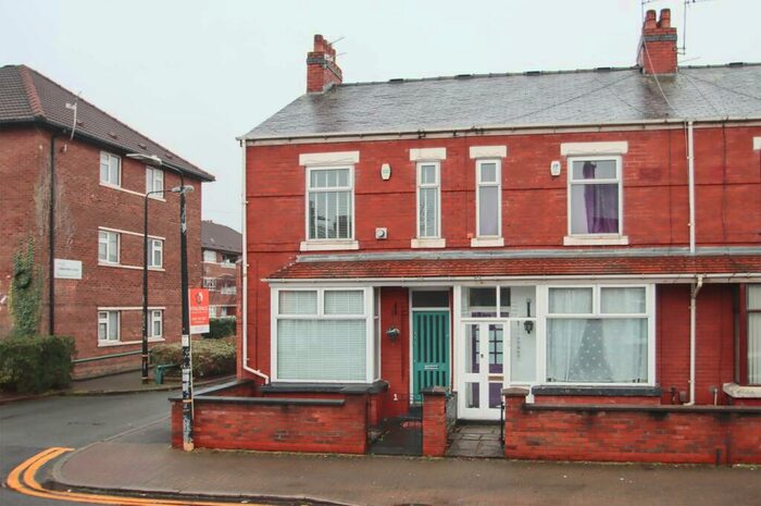 3 Bedroom End Of Terrace House To Rent In Thomas Street, Stretford, Manchester, M32