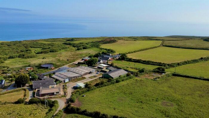 3 Bedroom Property For Sale In Cilau Ganol Farm, Llanwnda, Goodwick, SA64