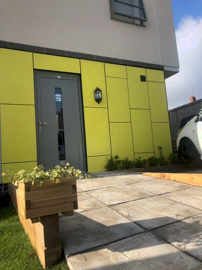 5 Bedroom House To Rent In St Leger Crescent, St Thomas, Swansea, SA1