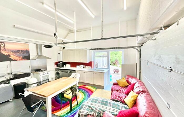 5 Bedroom Detached House For Sale In Uttoxeter Road, Blythe Bridge, Stoke, Staffordshire, ST11