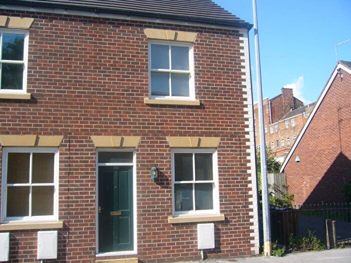 2 Bedroom Semi-Detached House To Rent In Osborne Street, Hull, HU1