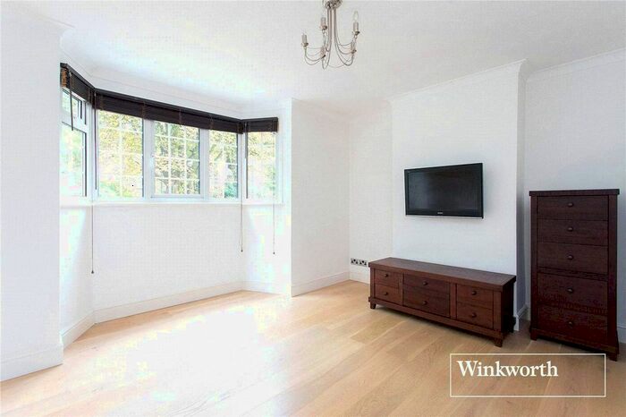 2 Bedroom Flat To Rent In Derby Lodge, East End Road, London, N3
