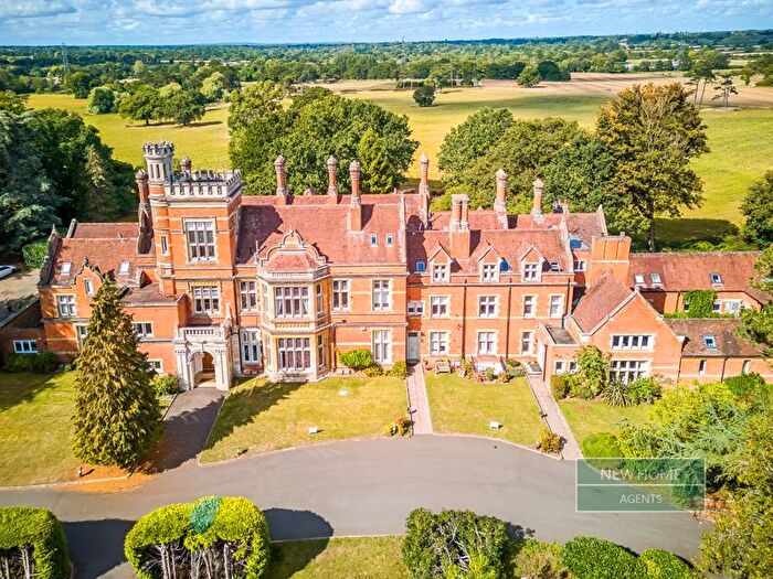 2 Bedroom Flat For Sale In Chadwick Manor, Warwick Road, Knowle, Solihull, B93