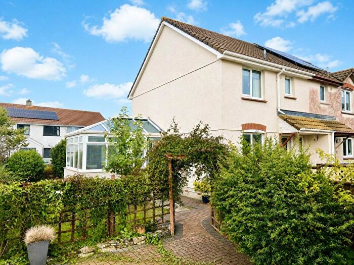 3 Bedroom Semi-Detached House For Sale In The Meadows, St Dennis, Cornwall, PL26