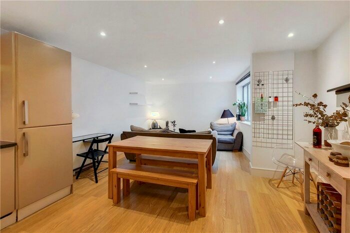 2 Bedroom Flat To Rent In Bermondsey Street, London, SE1