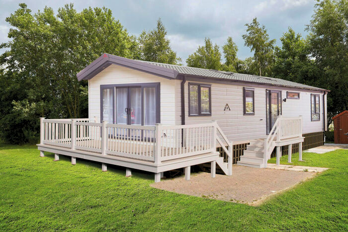 2 Bedroom Park Home For Sale In Nicks Lane, Eye, IP23