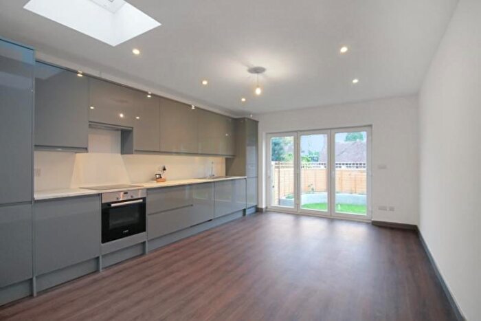 2 Bedroom Apartment To Rent In Brighton Road, Horsham, RH13