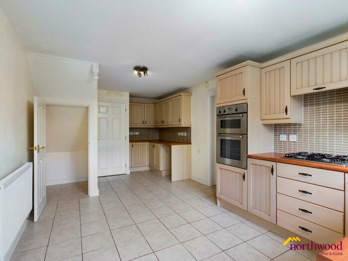 4 Bedroom Detached House To Rent In Woodrow Way, Chesterton, ST5