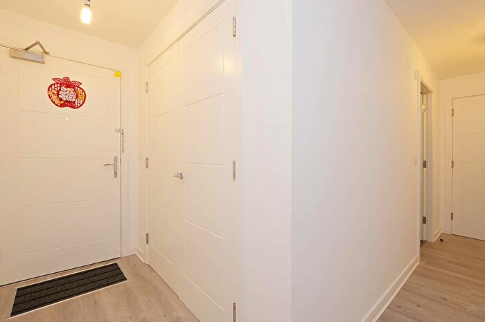 2 Bedroom Flat For Sale In Flat, Kingsburgh Crescent, Granton, Edinburgh, EH5
