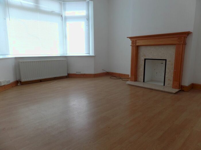1 Bedroom Maisonette To Rent In Silverdale Gardens, Hayes UB3