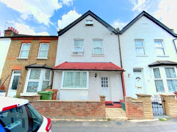 5 Bedroom Property To Rent In Vale Road, Sutton, SM1