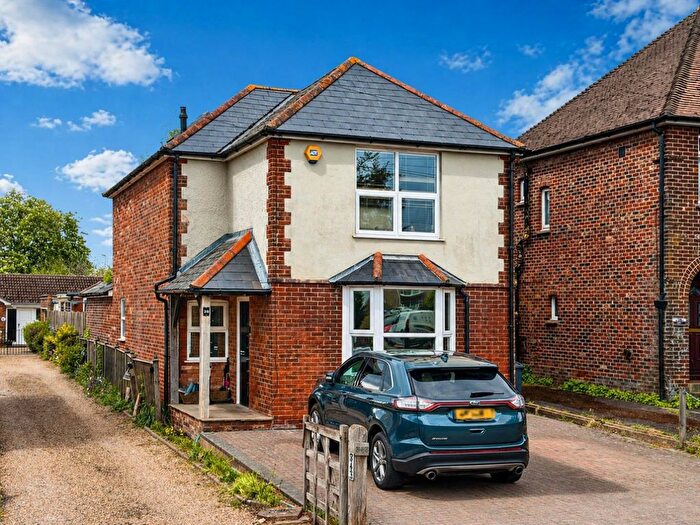 3 Bedroom Detached House For Sale In Hythe Road, Willesborough, Ashford, TN24