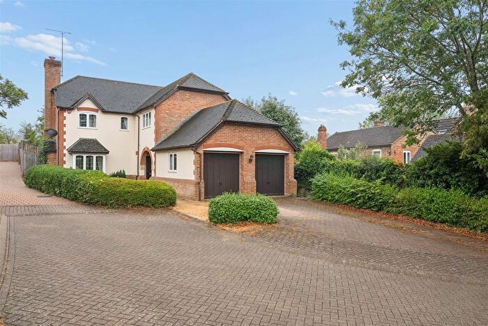 5 Bedroom Detached House For Sale In Phoebes Orchard, Stoke Hammond, Buckinghamshire, MK17