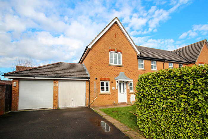 3 Bedroom Semi-Detached House For Sale In Winter Drive, Hawkinge, Folkestone, CT18