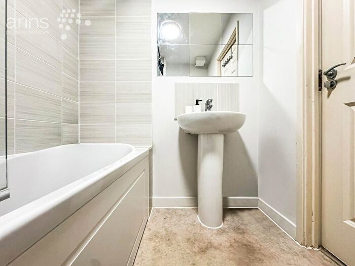2 Bedroom Terraced House For Sale In Glenmore Place, Tilehurst, Reading, RG30