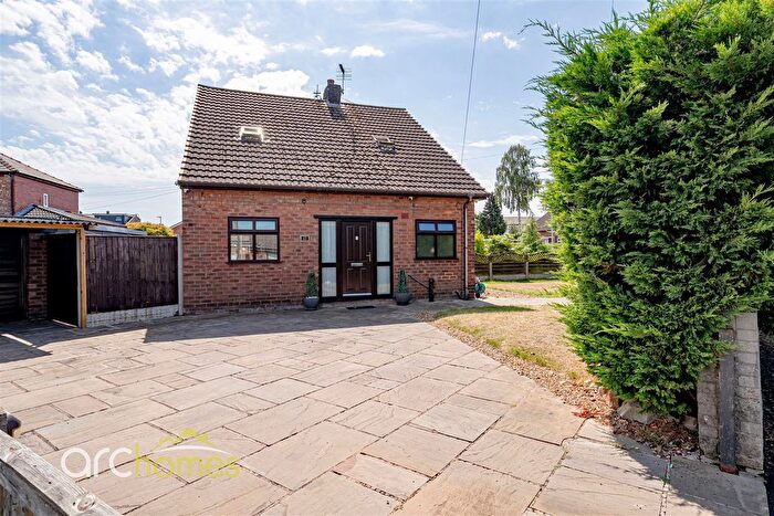 2 Bedroom Semi-detached House For Sale In Pembroke Road, Hindley Green, WN2