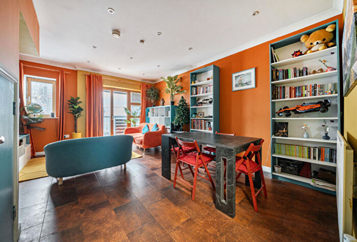 3 Bedroom House For Sale In Barton Road, Bristol, Somerset, BS2