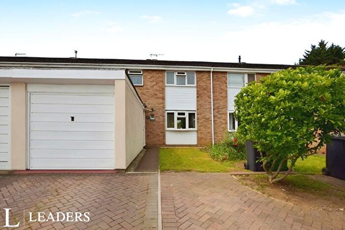 3 Bedroom Terraced House To Rent In Poplar Close, CM8