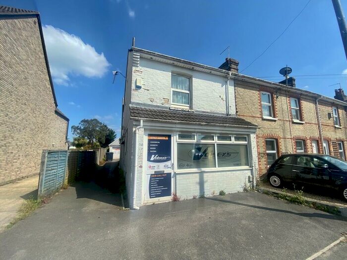 Property To Rent In Victoria Road, Poole, BH12