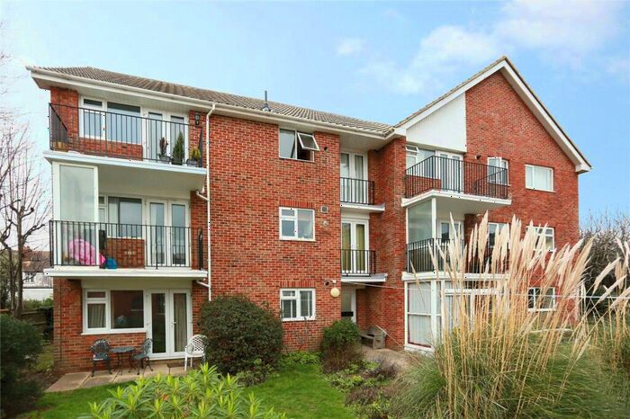 2 Bedroom Apartment To Rent In Richardson Road, Hove, East Sussex, BN3