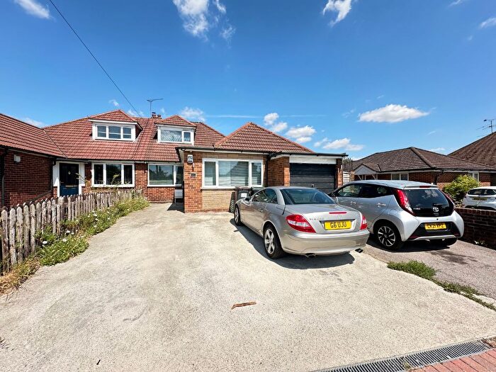 3 Bedroom Semi-Detached Bungalow To Rent In Ashcroft Road, Luton, Bedfordshire, LU2