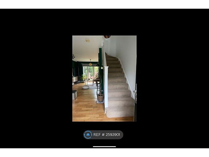 2 Bedroom Semi-Detached House To Rent In Poplin Drive, Manchester, M3