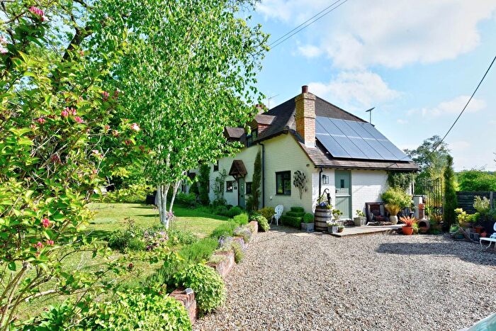 4 Bedroom Semi-Detached House For Sale In Frieth Road, Marlow, SL7