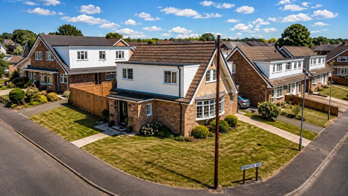 4 Bedroom Detached House For Sale In Primrose Way, Halifax, HX3