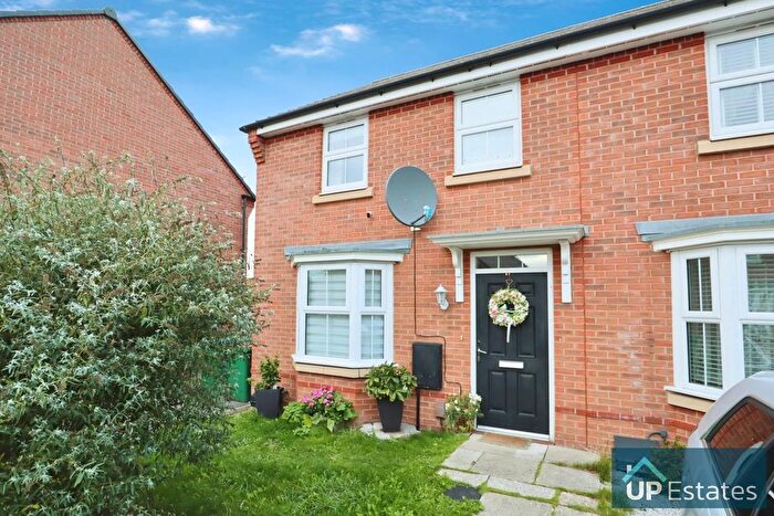 3 Bedroom End Terrace House For Sale In Buttercup Walk, Coventry, CV3
