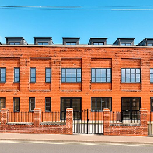 2 Bedroom Apartment For Sale In The Boiler House, Factory Lane West, Halstead, CO9