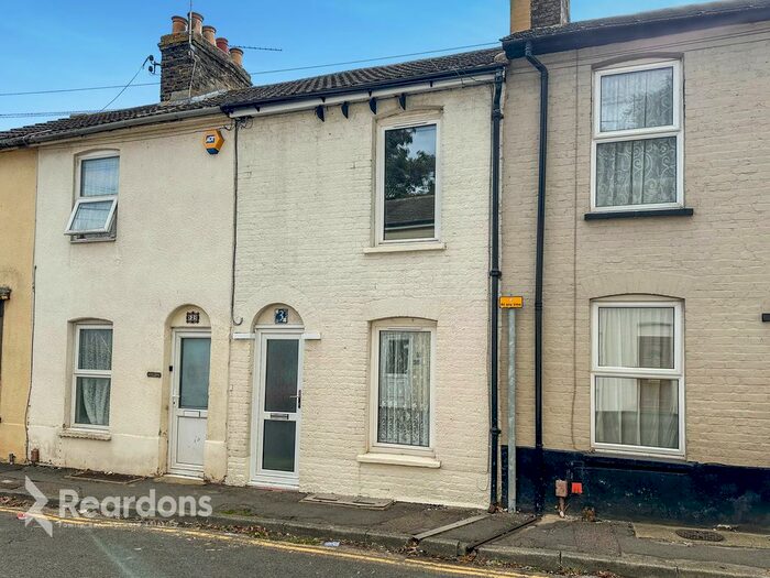 2 Bedroom Terraced House To Rent In Bassett Road, Sittingbourne, Kent, ME10