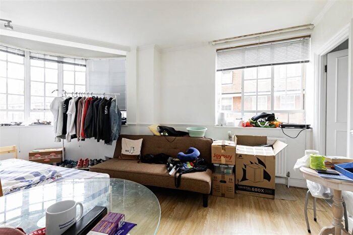 1 Bedroom Flat To Rent In Sloane Avenue, SW3