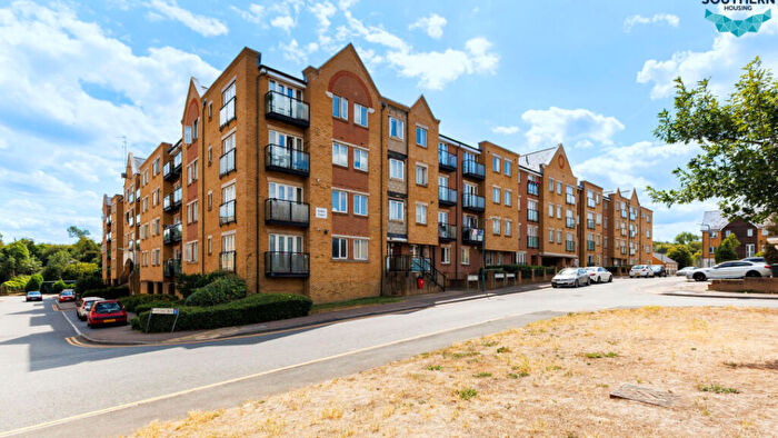 2 Bedroom Flat For Sale In Griffin Court, Black Eagle Drive, Northfleet, Kent, DA11