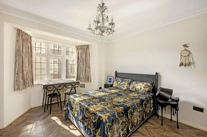 2 Bedroom Flat To Rent In Judd Street, London, WC1H