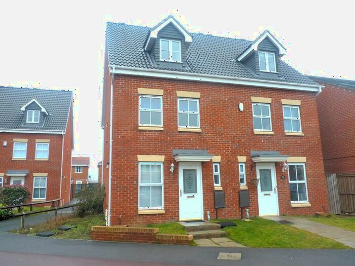 3 Bedroom Town House To Rent In Chestnut Drive, Darlington, DL1