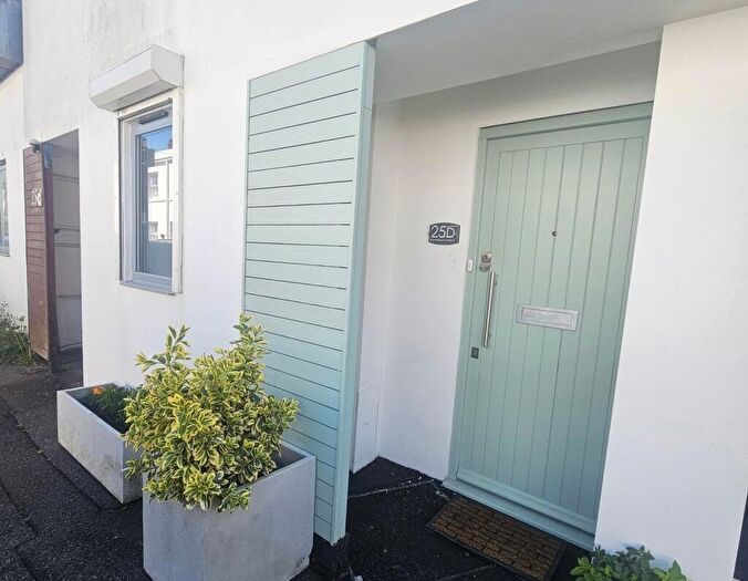 3 Bedroom Terraced House For Sale In Bloomsbury Street, Brighton, BN2