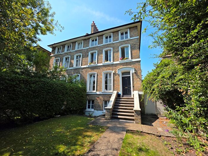 Semi-Detached House For Sale In Stratheden Road, Blackheath, London, SE3