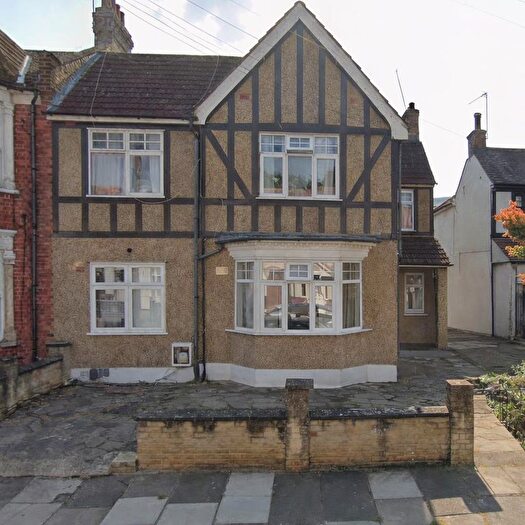 1 Bedroom Flat To Rent In Coniston Road, London, N17