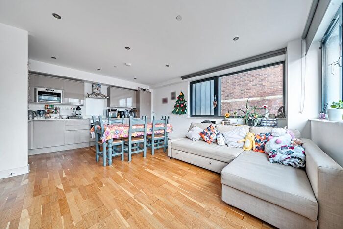 2 Bedroom Flat For Sale In Medway Street Apartments -, Medway Street, Maidstone, Kent, ME14