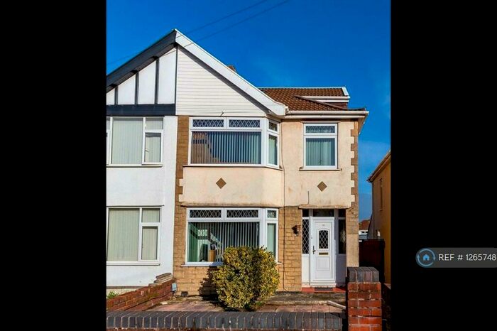 6 Bedroom Terraced House To Rent In Mackie Road, Filton, Bristol, BS34