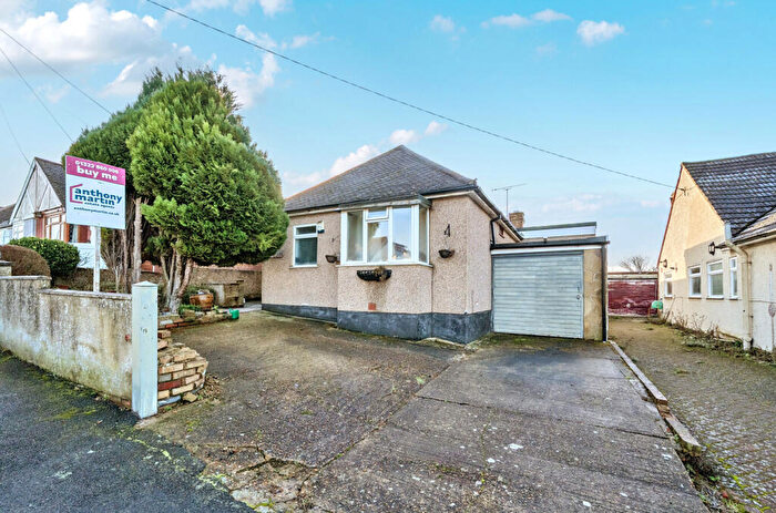 2 Bedroom Bungalow For Sale In New Road, South Darenth, Dartford, Kent, DA4