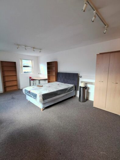 Studio To Rent In St Helens Road, City Centre, Swansea, SA1