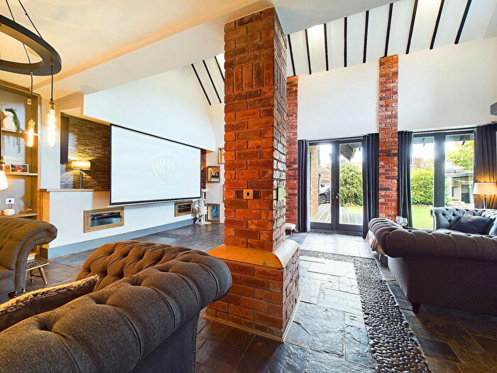 4 Bedroom Detached House For Sale In Main Street, Shirebrook, Mansfield, NG20