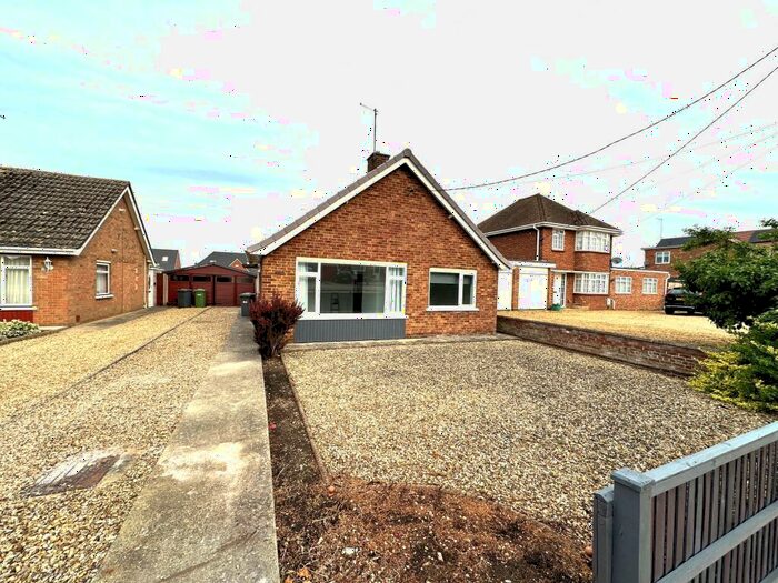 2 Bedroom Bungalow To Rent In Guntons Road, Newborough, Peterborough, PE6